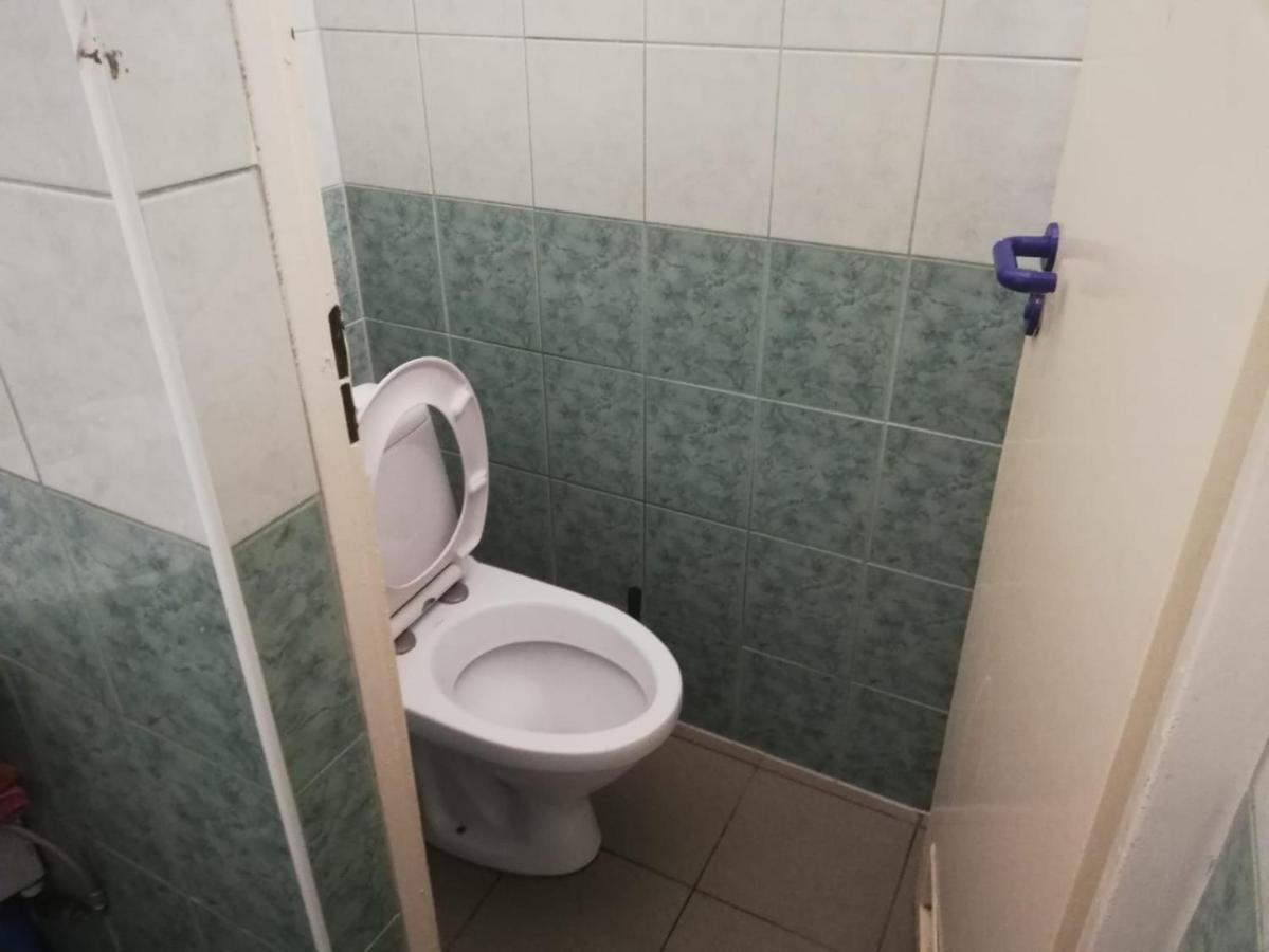 Hostel 洁灵卡 外观 照片